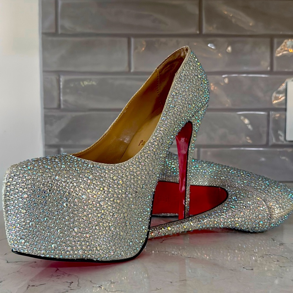 Stunning 6-Inch Platform Heels – Perfect for a Night Out